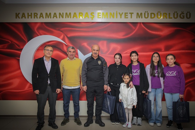 SATRANÇ TURNUVASI ŞAMPİYONLARINDAN  İL EMNİYET MÜDÜRÜMÜZE ZİYARET